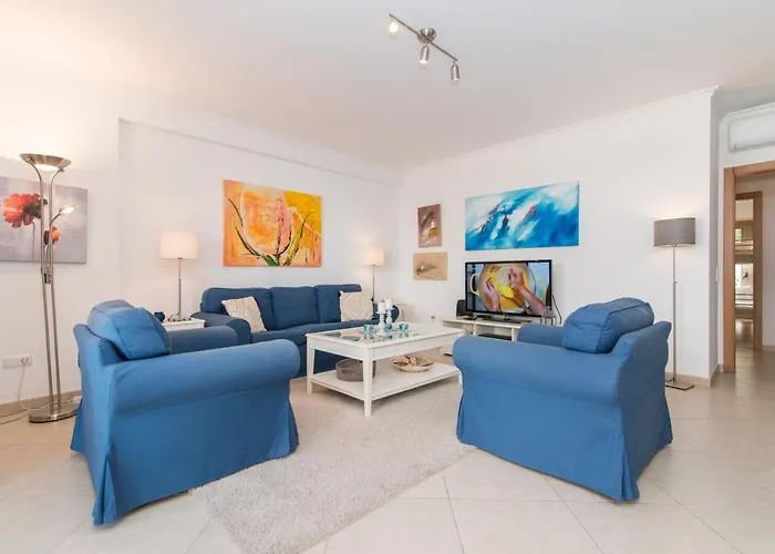 Poco Do Bispo By Algartur Daire Tavira